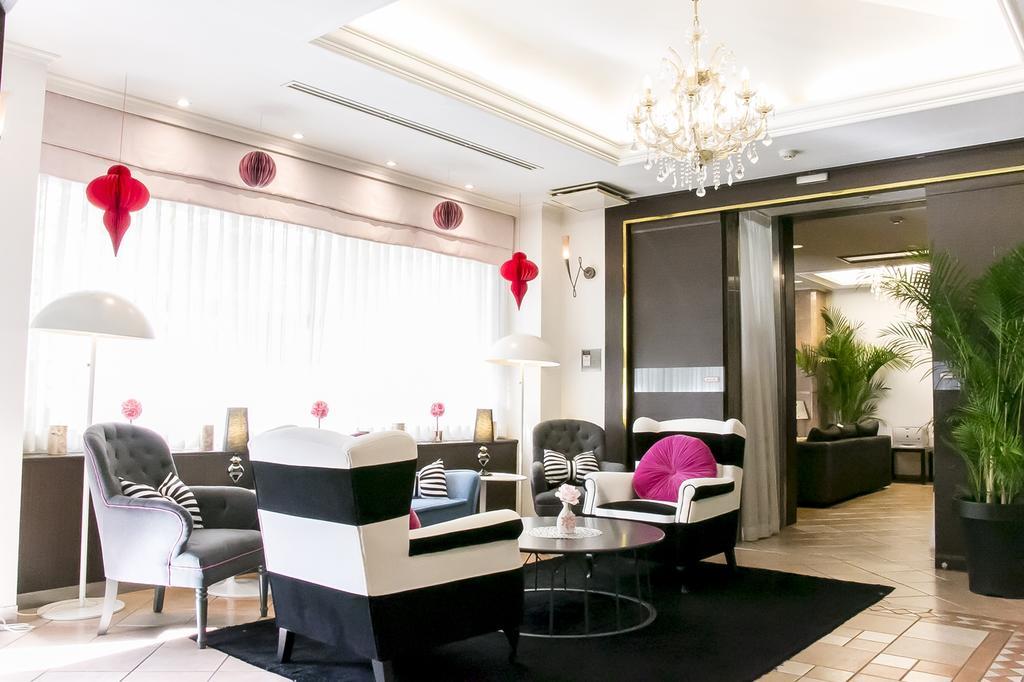 Grand Park Hotel Panex Tokyo Exterior photo